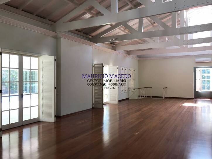 Casa à venda com 3 quartos, 600m² - Foto 10