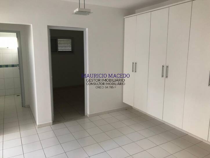 Casa à venda com 4 quartos, 900m² - Foto 6