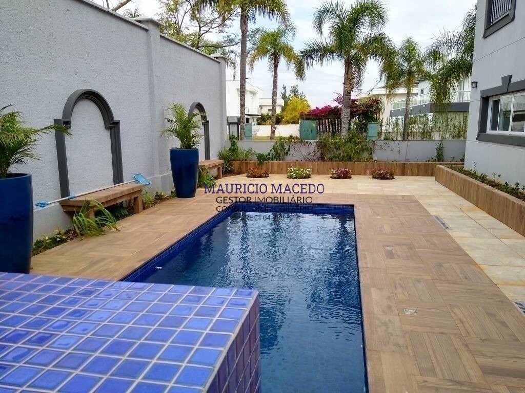 Casa para alugar com 5 quartos, 450m² - Foto 34