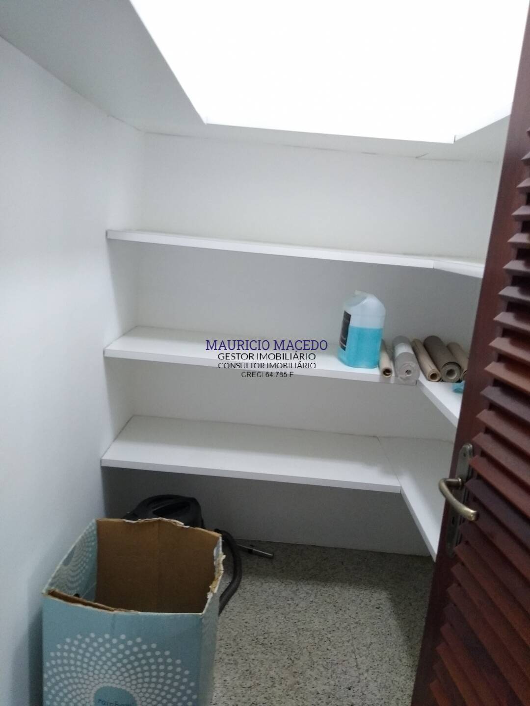 Casa para alugar com 4 quartos, 300m² - Foto 16