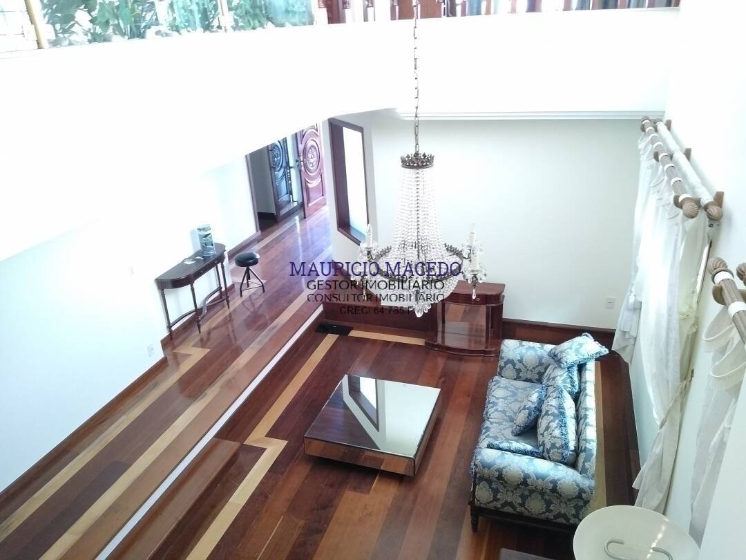 Casa para alugar com 4 quartos, 300m² - Foto 23