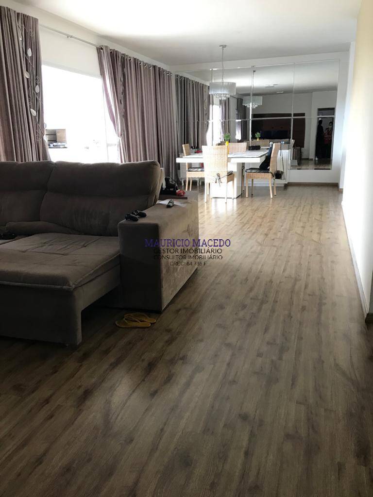 Apartamento à venda com 3 quartos, 158m² - Foto 8