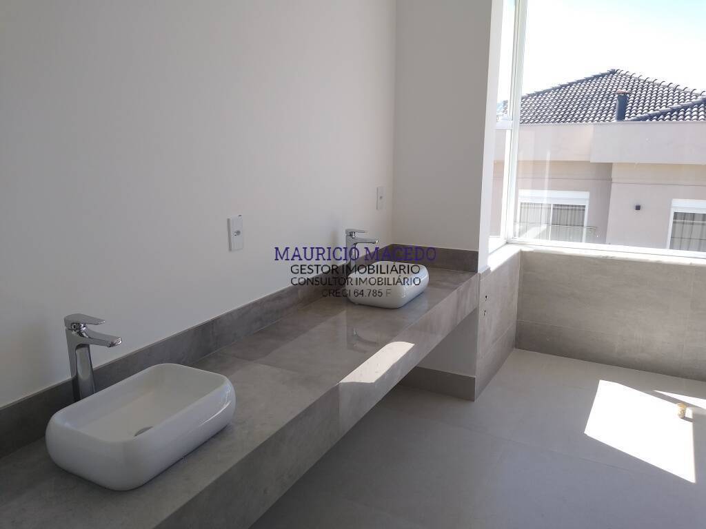 Casa à venda com 4 quartos, 360m² - Foto 13