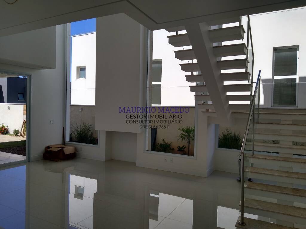 Casa à venda com 4 quartos, 360m² - Foto 18