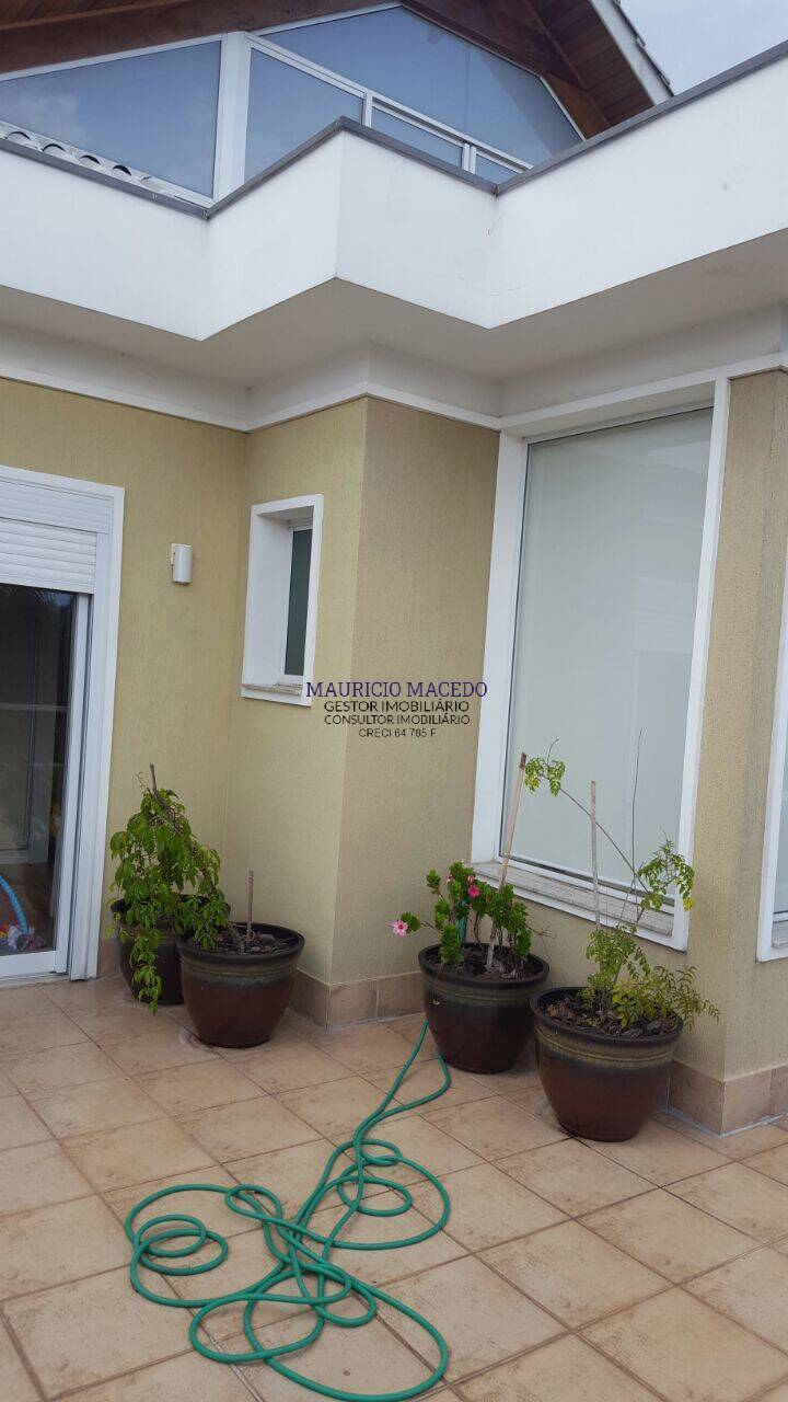 Casa à venda com 4 quartos, 330m² - Foto 9