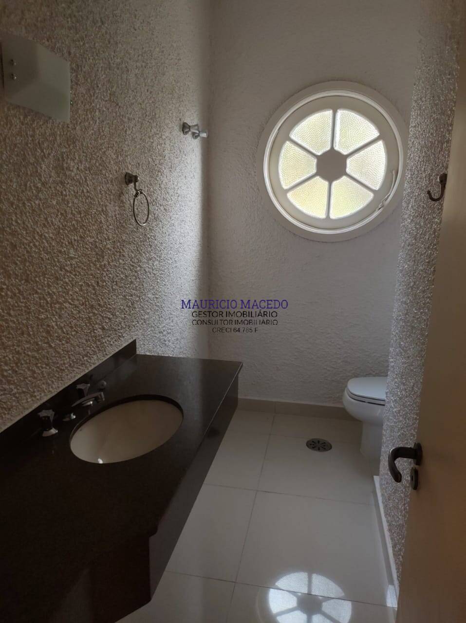 Casa à venda e aluguel com 3 quartos, 350m² - Foto 34