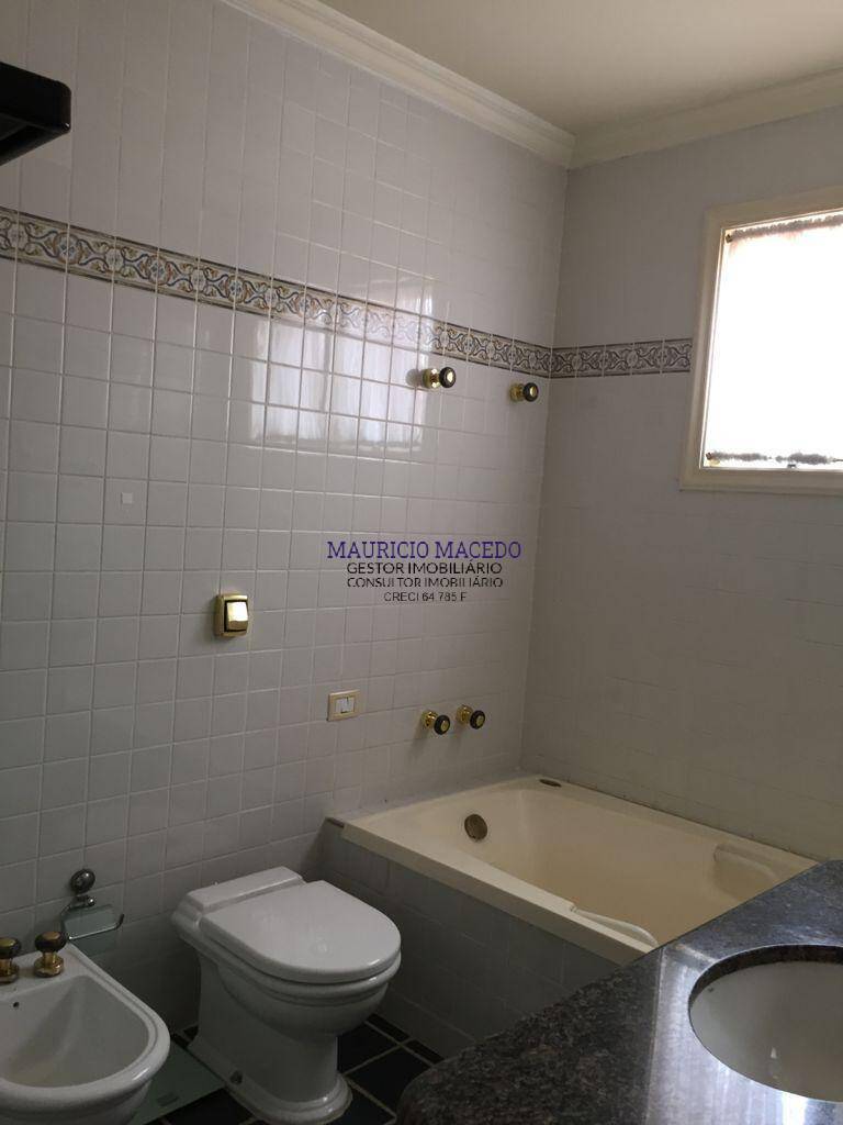 Casa à venda e aluguel com 4 quartos, 420m² - Foto 28