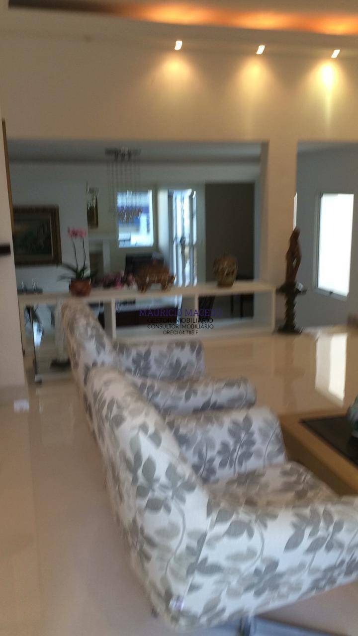 Casa à venda com 4 quartos, 400m² - Foto 7