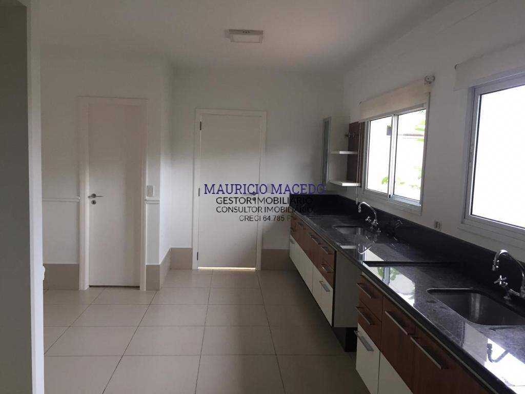 Casa para alugar com 3 quartos, 359m² - Foto 33