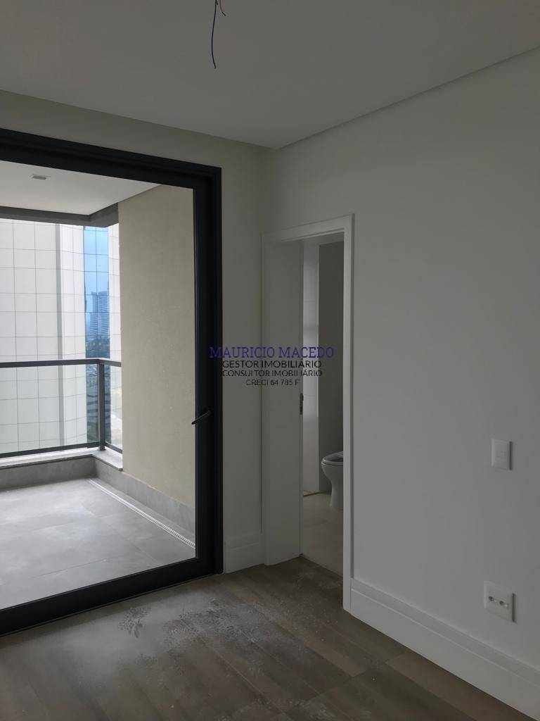 Apartamento à venda com 3 quartos, 284m² - Foto 17