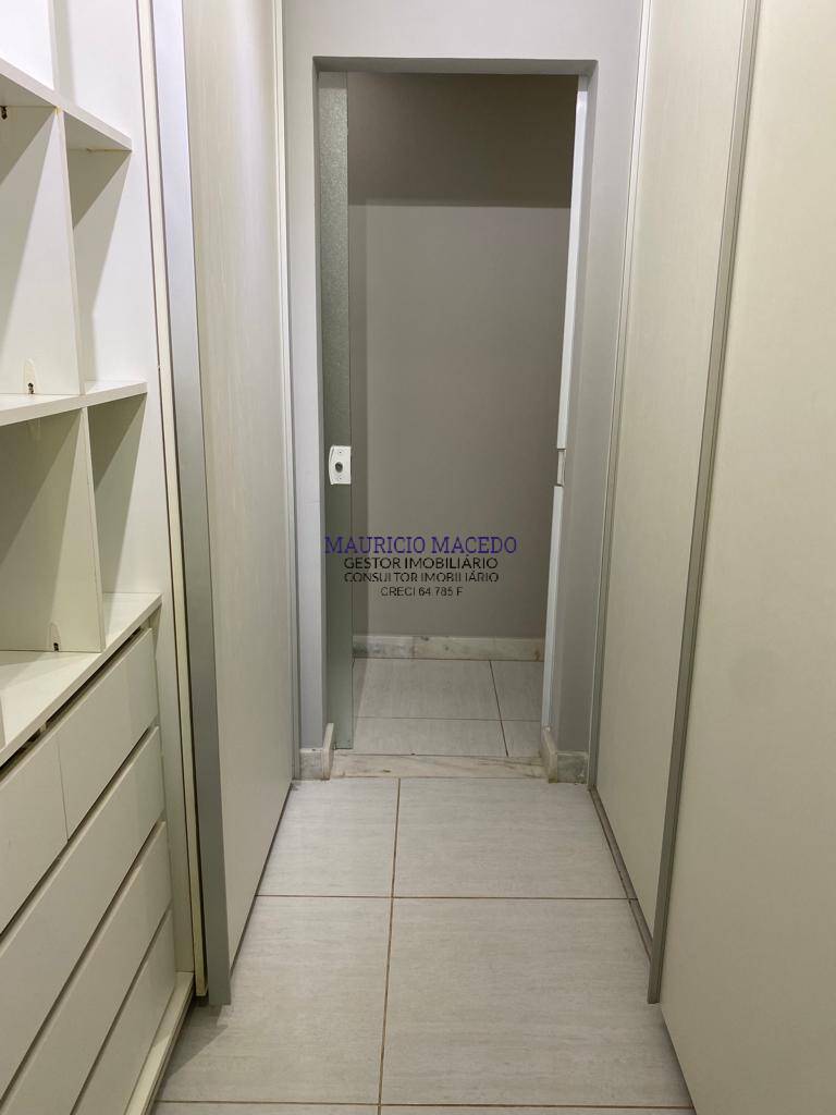 Casa à venda e aluguel com 4 quartos, 370m² - Foto 22