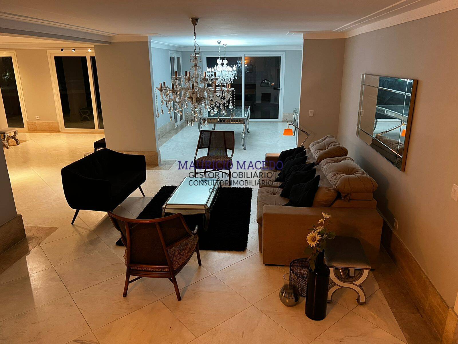 Casa para alugar com 5 quartos, 1000m² - Foto 17