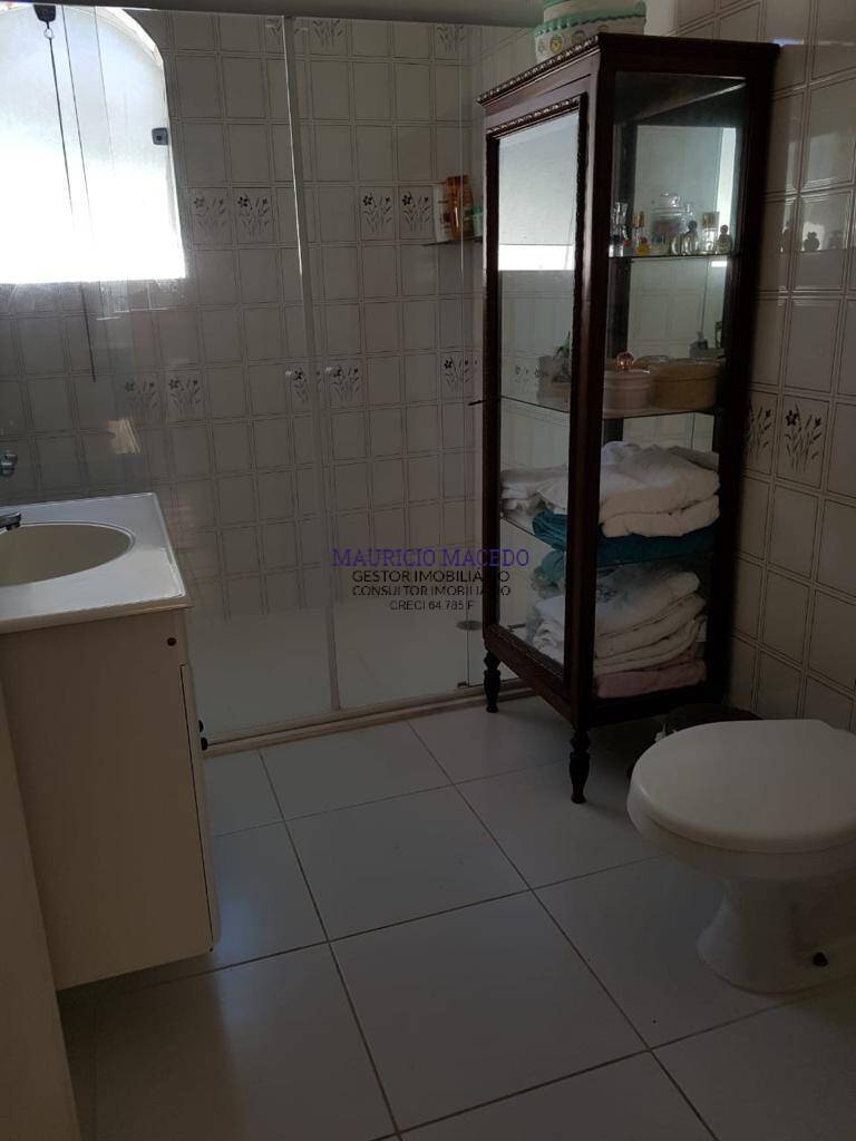 Casa à venda com 4 quartos, 328m² - Foto 19