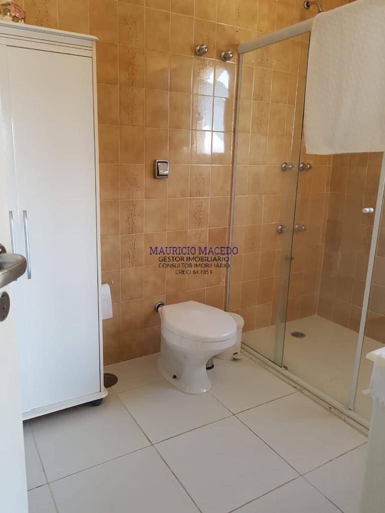 Casa à venda com 4 quartos, 328m² - Foto 26