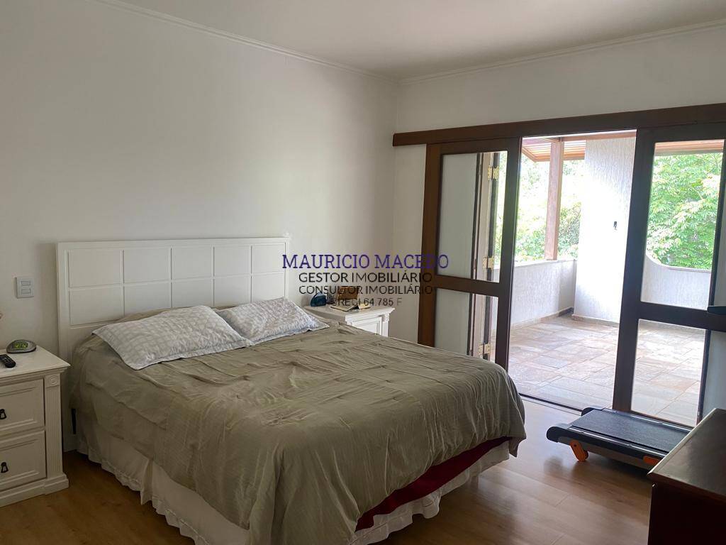 Casa à venda com 4 quartos, 370m² - Foto 16