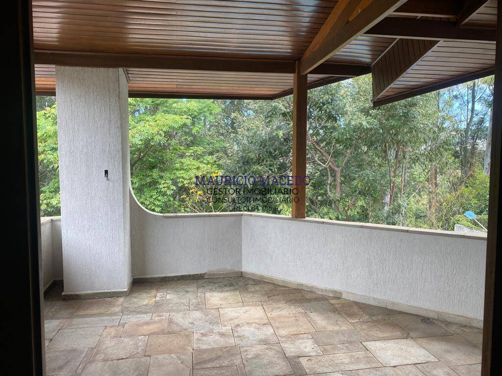 Casa à venda com 4 quartos, 370m² - Foto 18