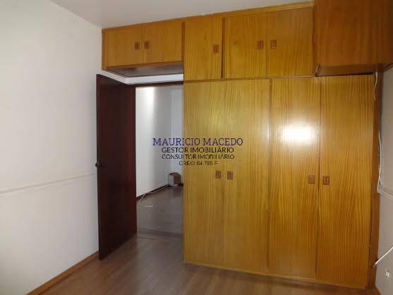 Casa para alugar com 4 quartos, 320m² - Foto 59