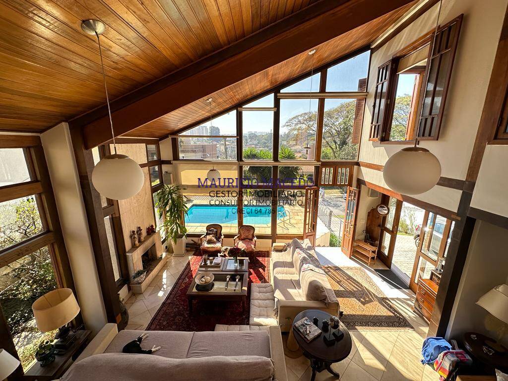 Casa à venda com 4 quartos, 450m² - Foto 3