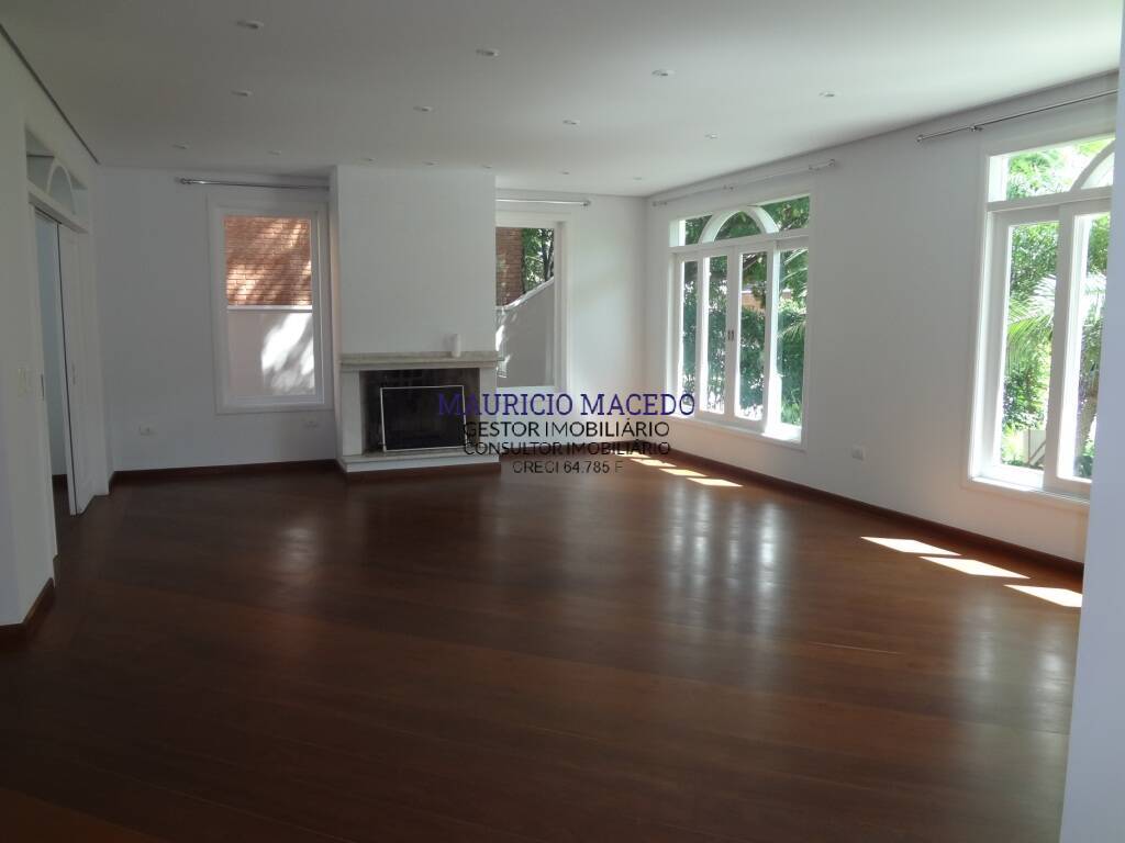 Casa para alugar com 5 quartos, 450m² - Foto 2