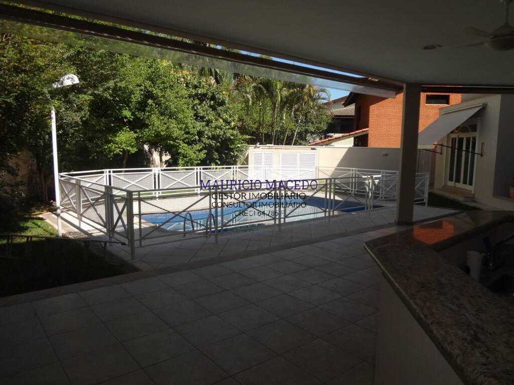 Casa para alugar com 5 quartos, 450m² - Foto 12