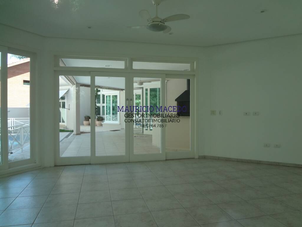 Casa para alugar com 5 quartos, 450m² - Foto 18