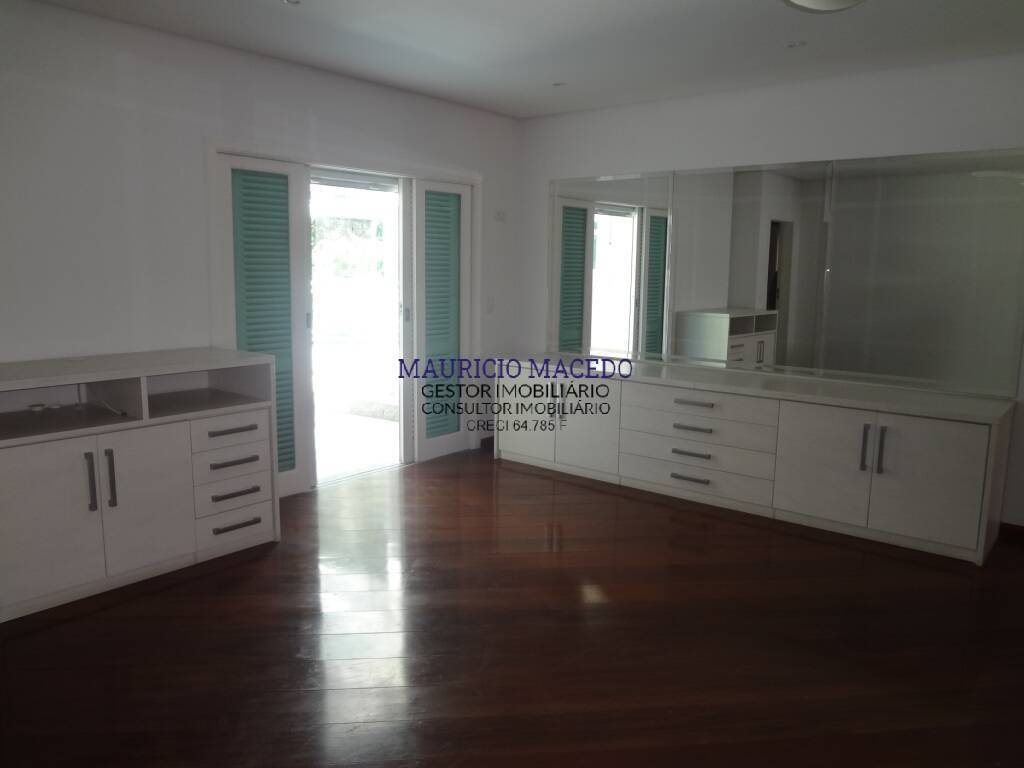 Casa para alugar com 5 quartos, 450m² - Foto 43