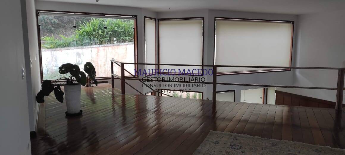 Casa à venda e aluguel com 4 quartos, 1300m² - Foto 8