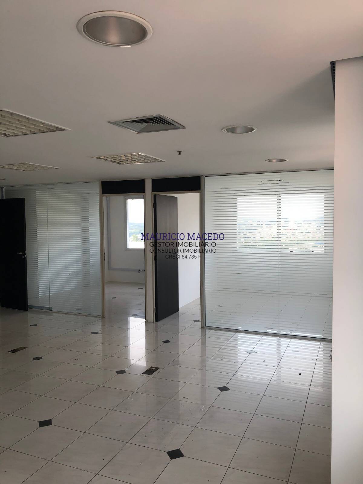 Prédio Inteiro à venda, 106m² - Foto 2