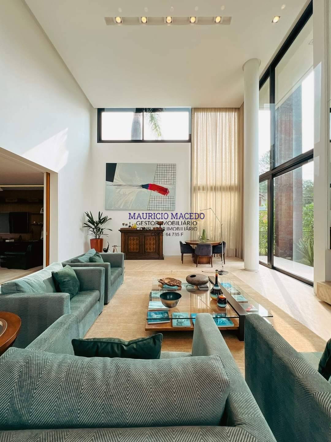 Casa à venda com 5 quartos, 1750m² - Foto 4