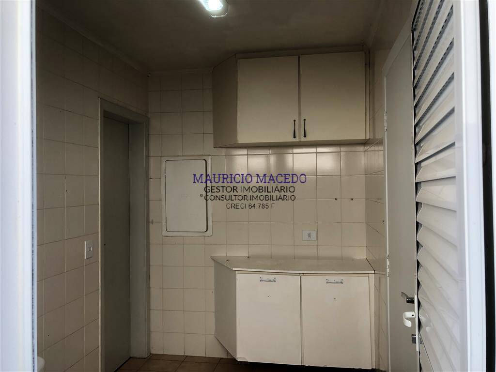 Casa para alugar com 3 quartos, 286m² - Foto 13