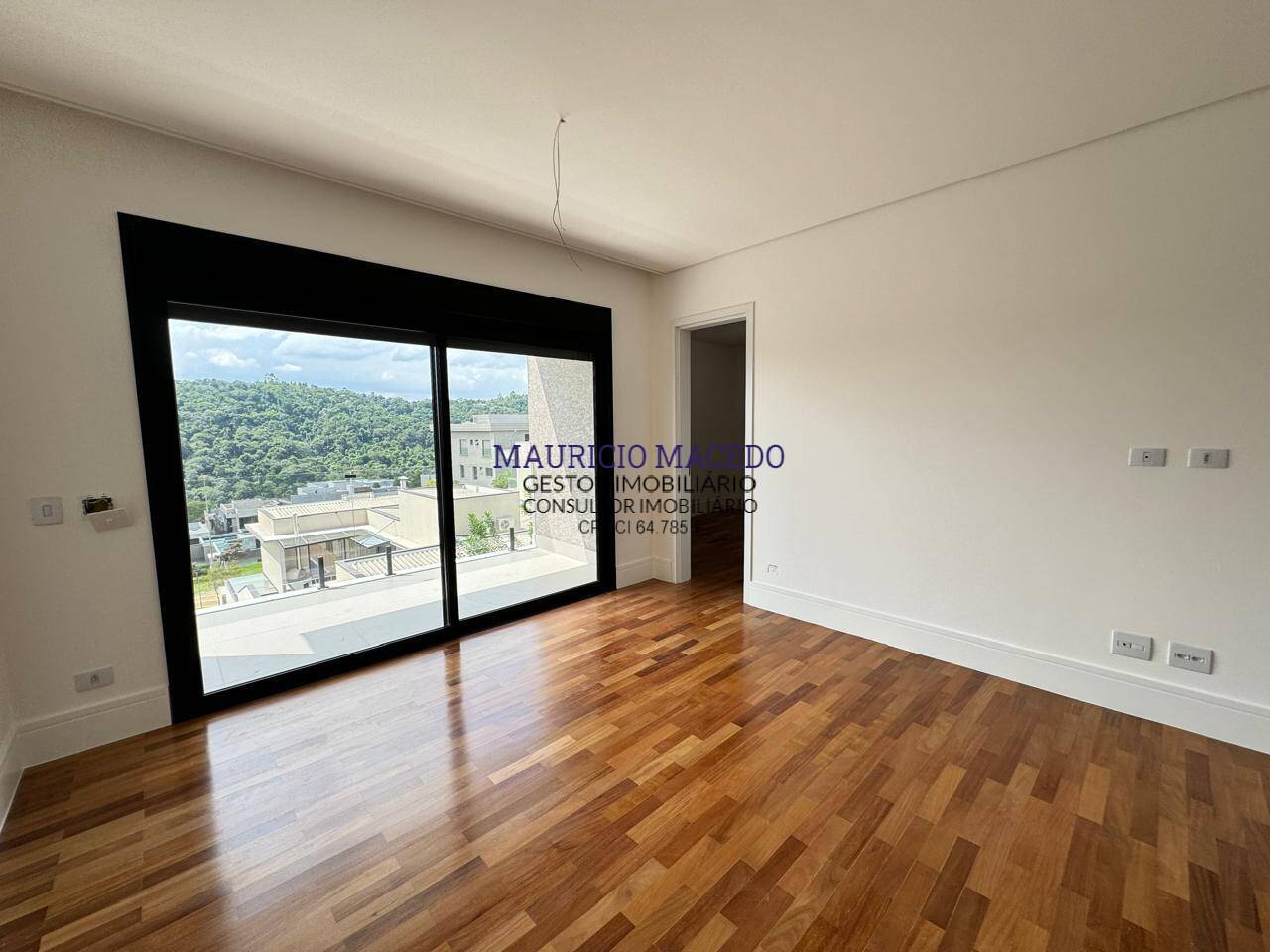 Casa à venda com 4 quartos, 380m² - Foto 7