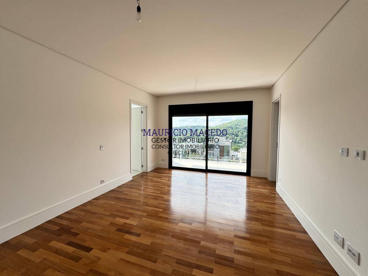 Casa à venda com 4 quartos, 380m² - Foto 6