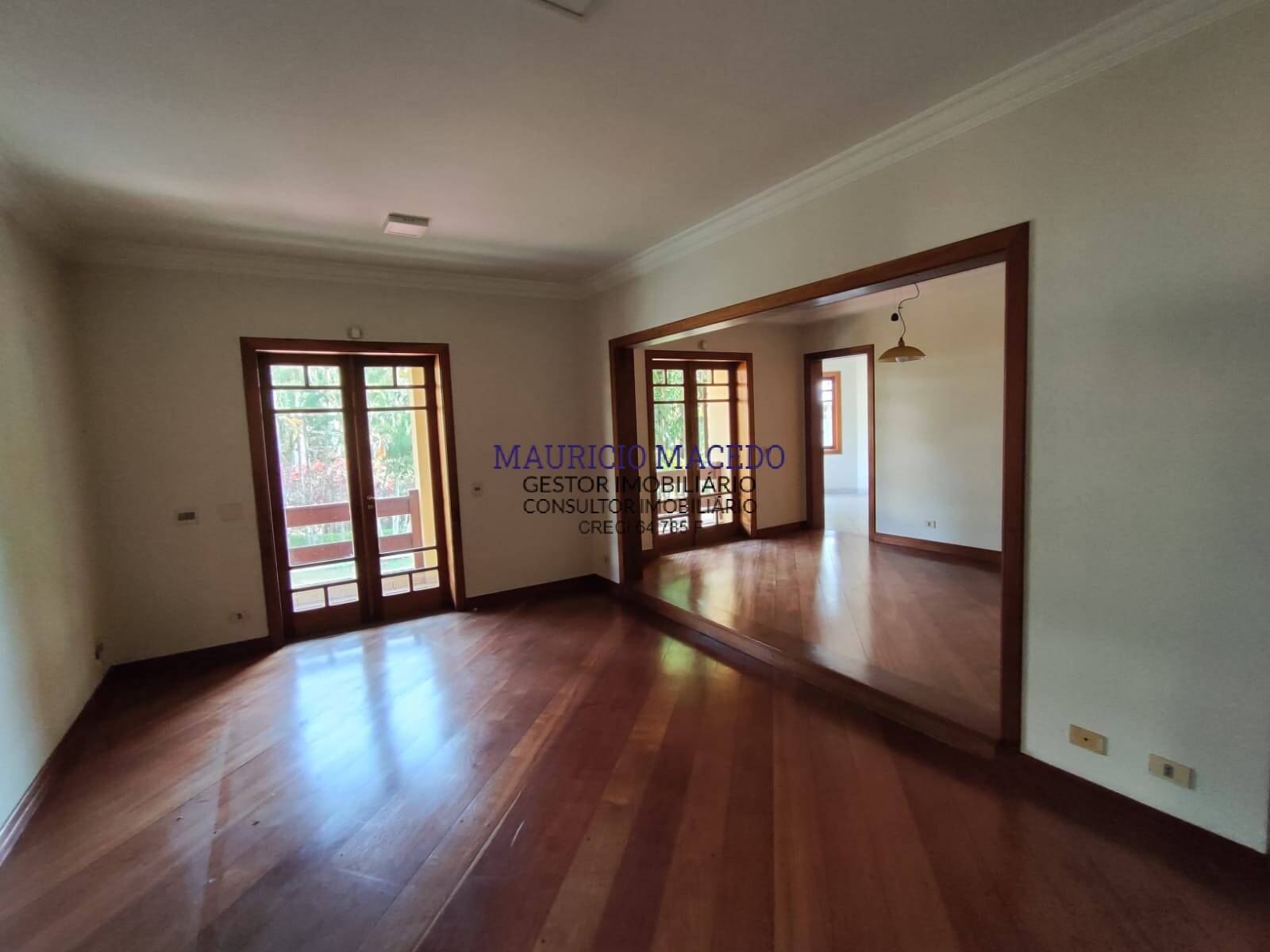 Casa à venda e aluguel com 4 quartos, 650m² - Foto 10