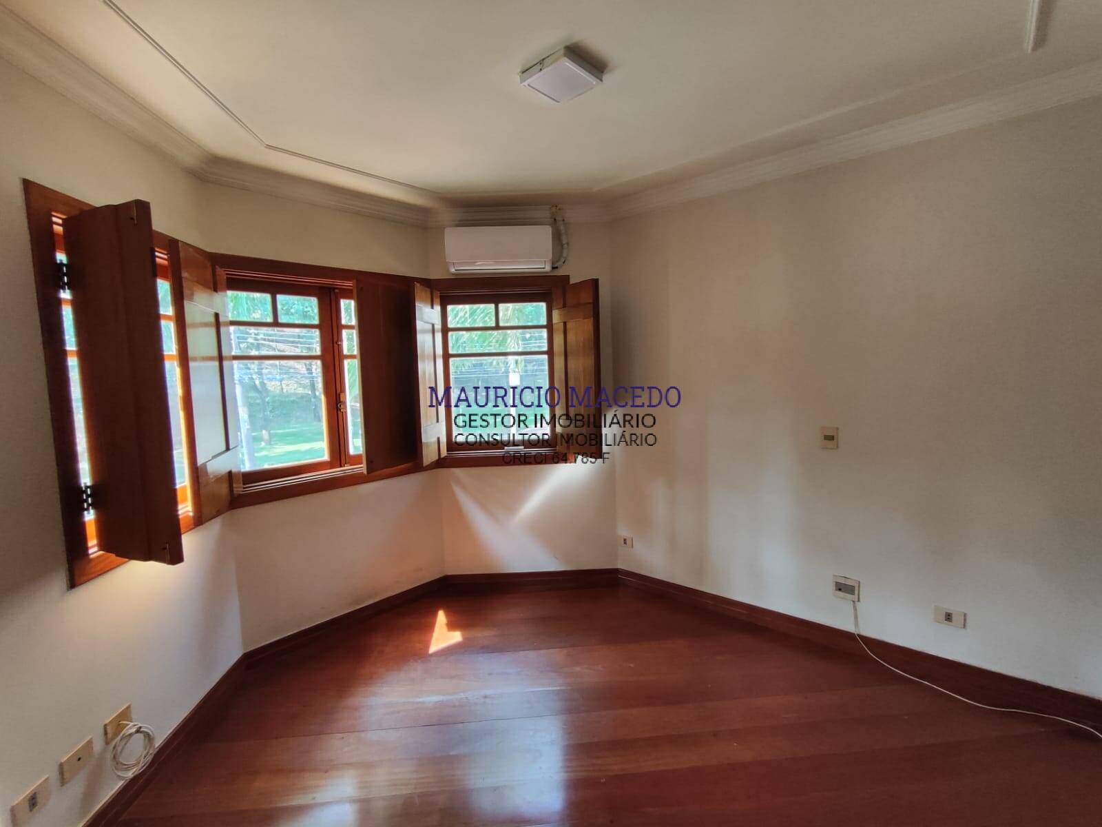 Casa à venda e aluguel com 4 quartos, 650m² - Foto 24