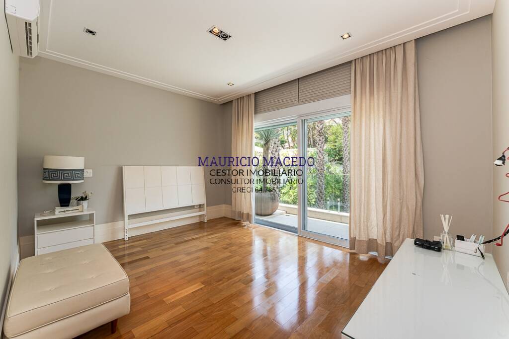 Casa à venda com 4 quartos, 740m² - Foto 32