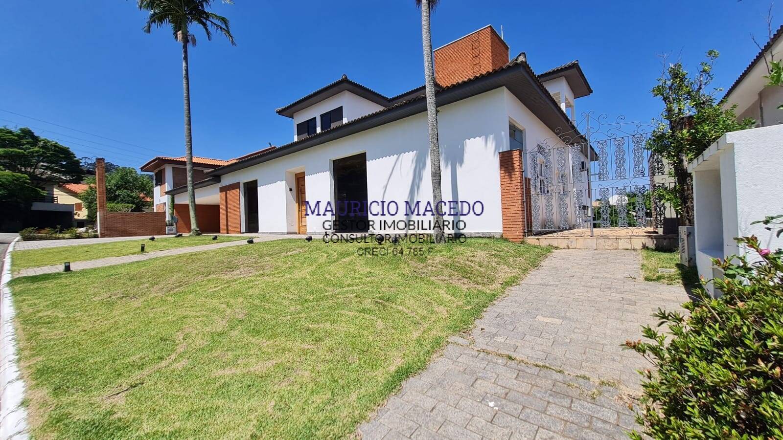 Casa à venda e aluguel com 4 quartos, 620m² - Foto 1