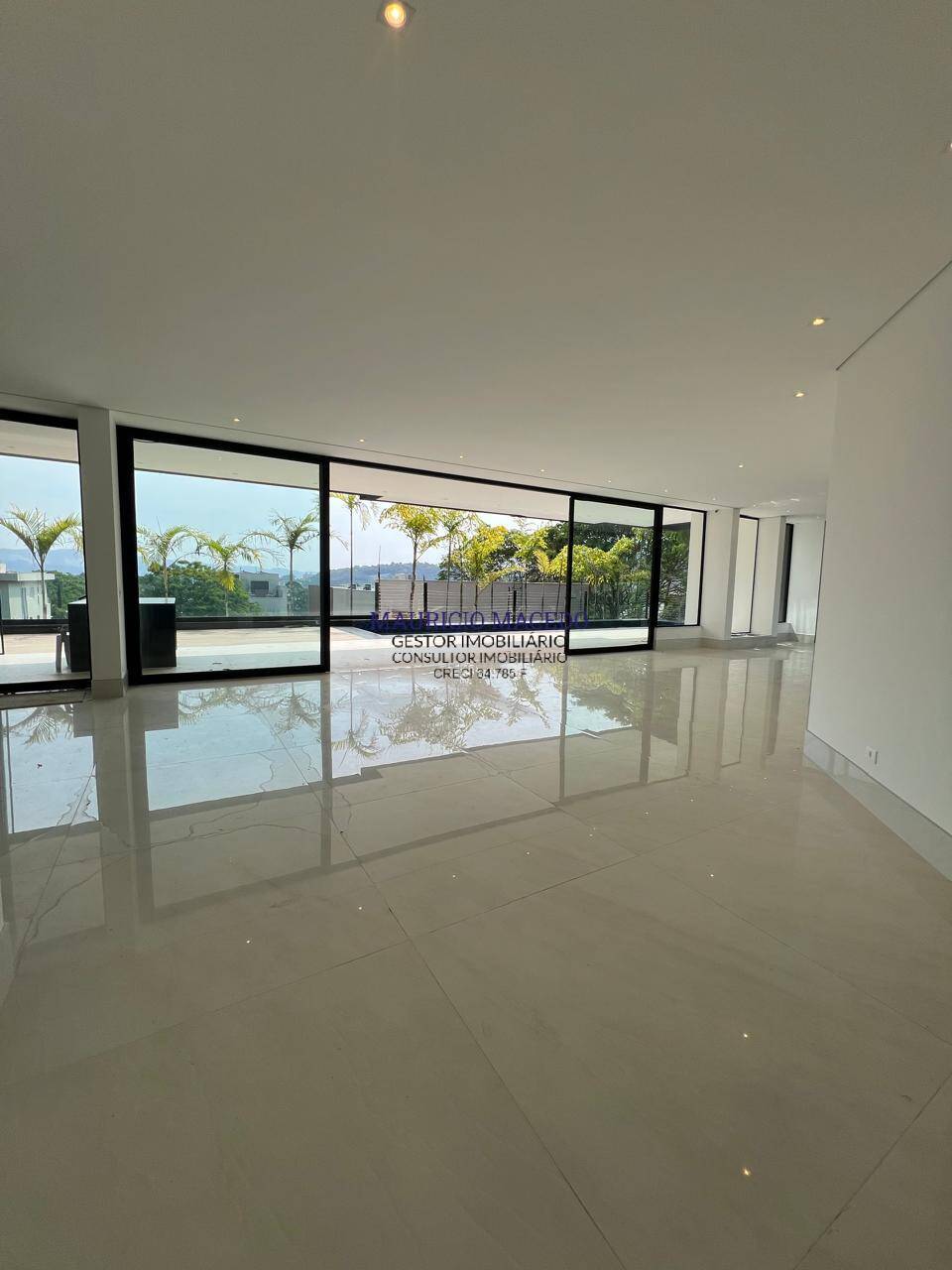 Casa à venda com 4 quartos, 625m² - Foto 3