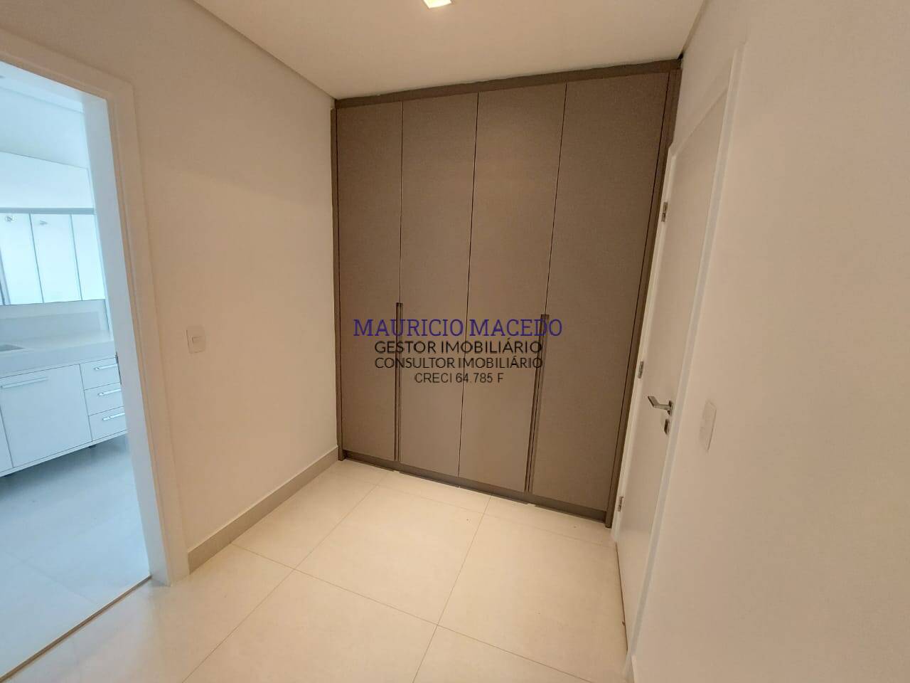 Casa à venda com 4 quartos, 382m² - Foto 13