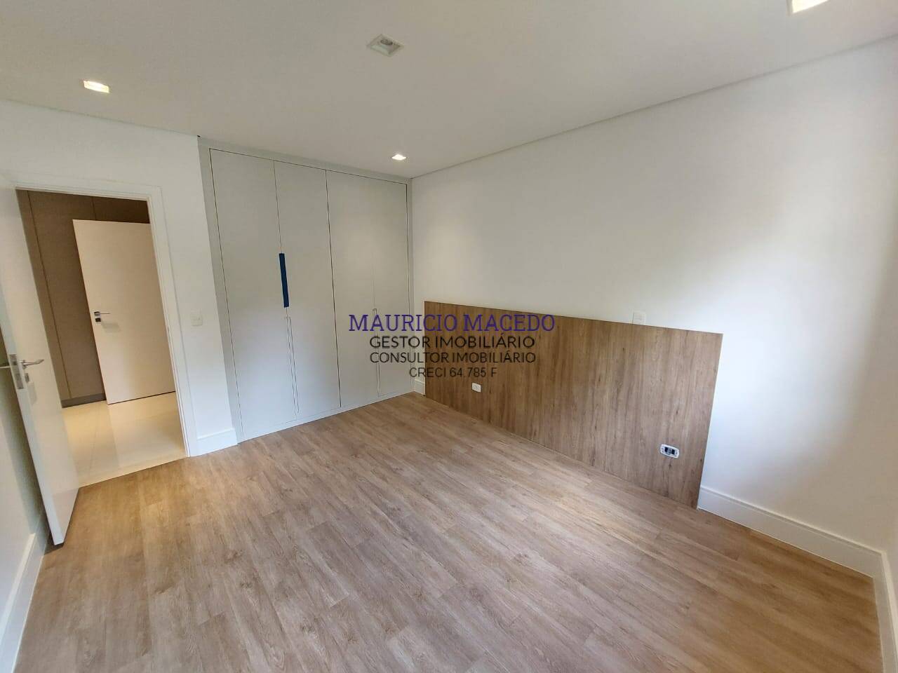 Casa à venda com 4 quartos, 382m² - Foto 14