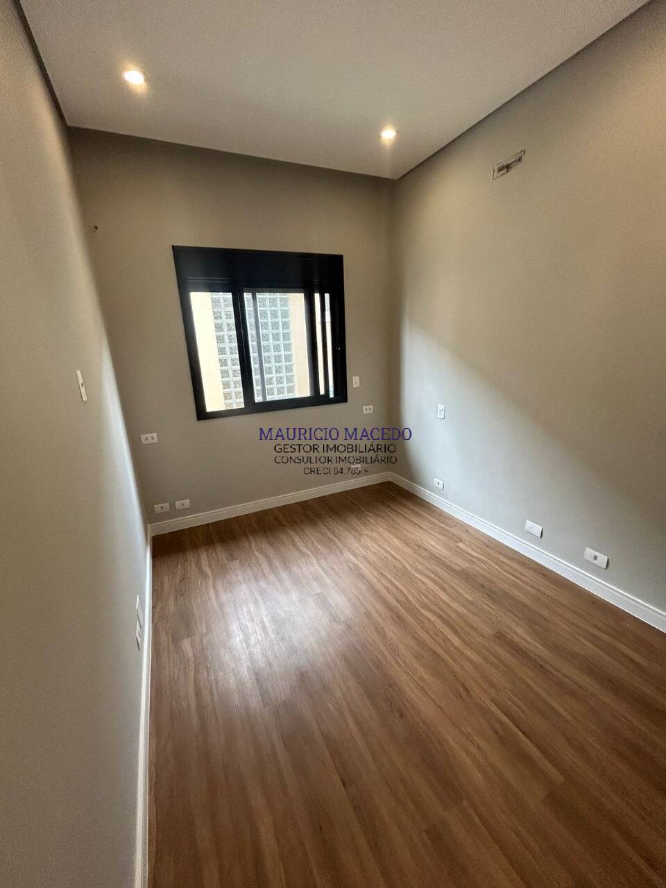 Casa à venda com 4 quartos, 288m² - Foto 5