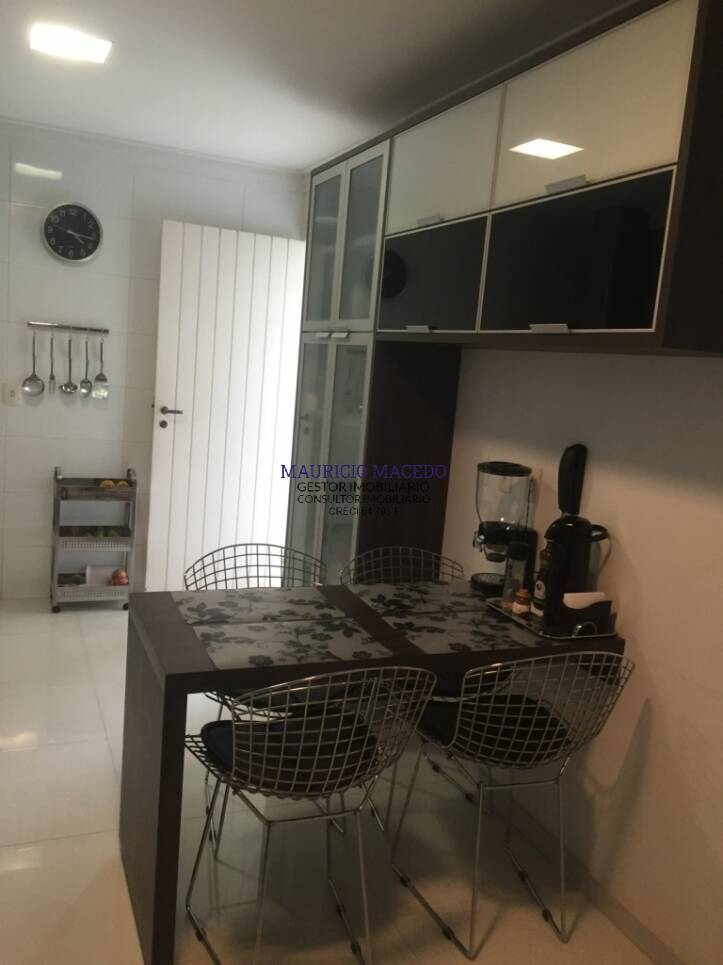 Casa à venda com 4 quartos, 360m² - Foto 18