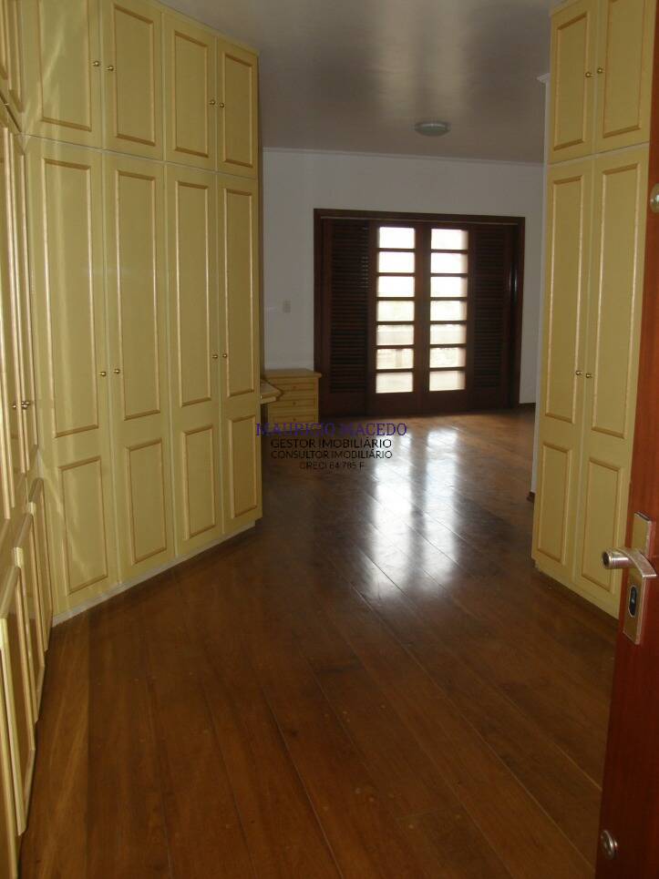 Casa para alugar com 4 quartos, 484m² - Foto 23