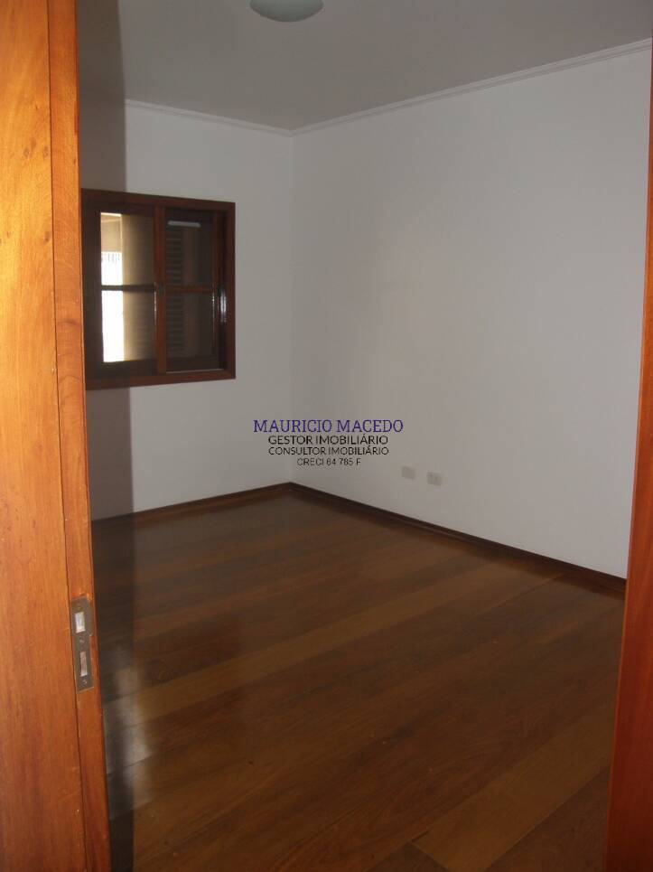 Casa para alugar com 4 quartos, 484m² - Foto 27